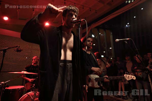 FONTAINES DC - 2019-06-01 - NIMES - Paloma - Patio - 